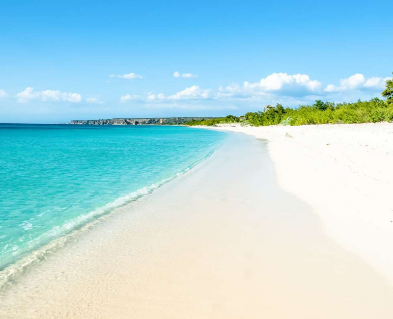 Bahía de las Águilas, playa virgen y barata en República Dominicana